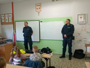Spotkanie dzielnicowych z uczniami