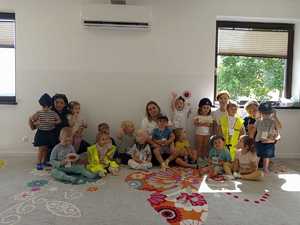 spotkanie funkcjonariuszy z dziećmi