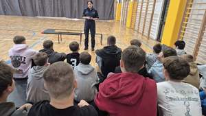 spotkania policjantów z młodzieżą i z dziećmi