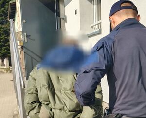 zatrzymany w asyście policjanta